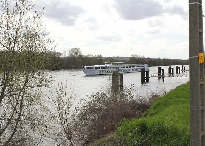 Au Moulin De L'andelle Couette-café Pitres
