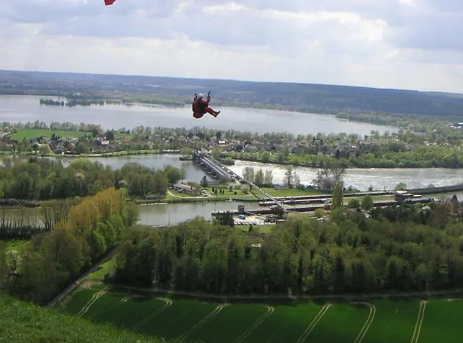 Au Moulin De L'andelle Couette-café Pitres